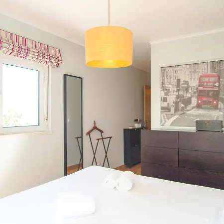 דירה Lisboner Great Family Apt With Garage ליסבון