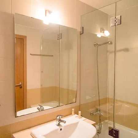 דירה Lisboner Great Family Apt With Garage ליסבון