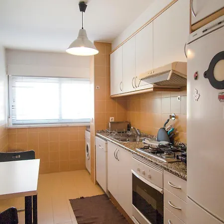 Lisboner Great Family Apt With Garage * Lissabon