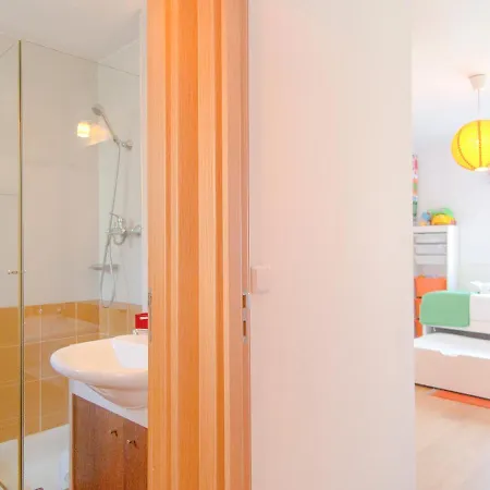 Lisboner Great Family Apt With Garage Apartamento *